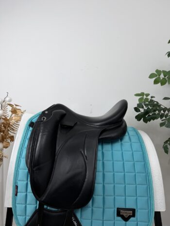 Devoucoux Makila Lab