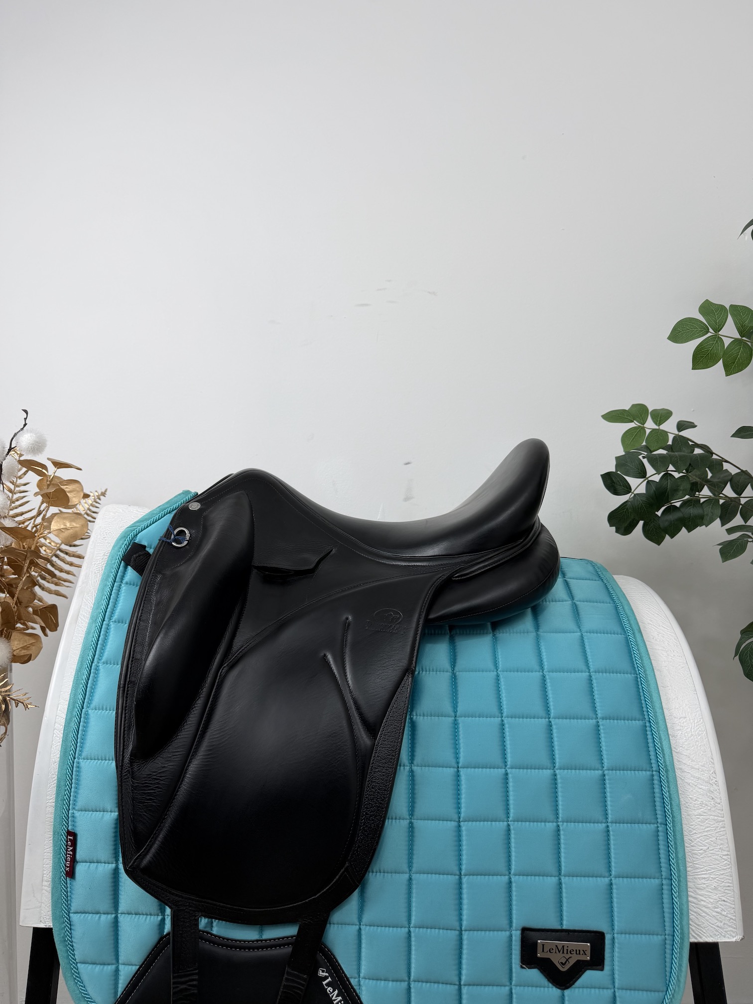 Devoucoux Makila Lab